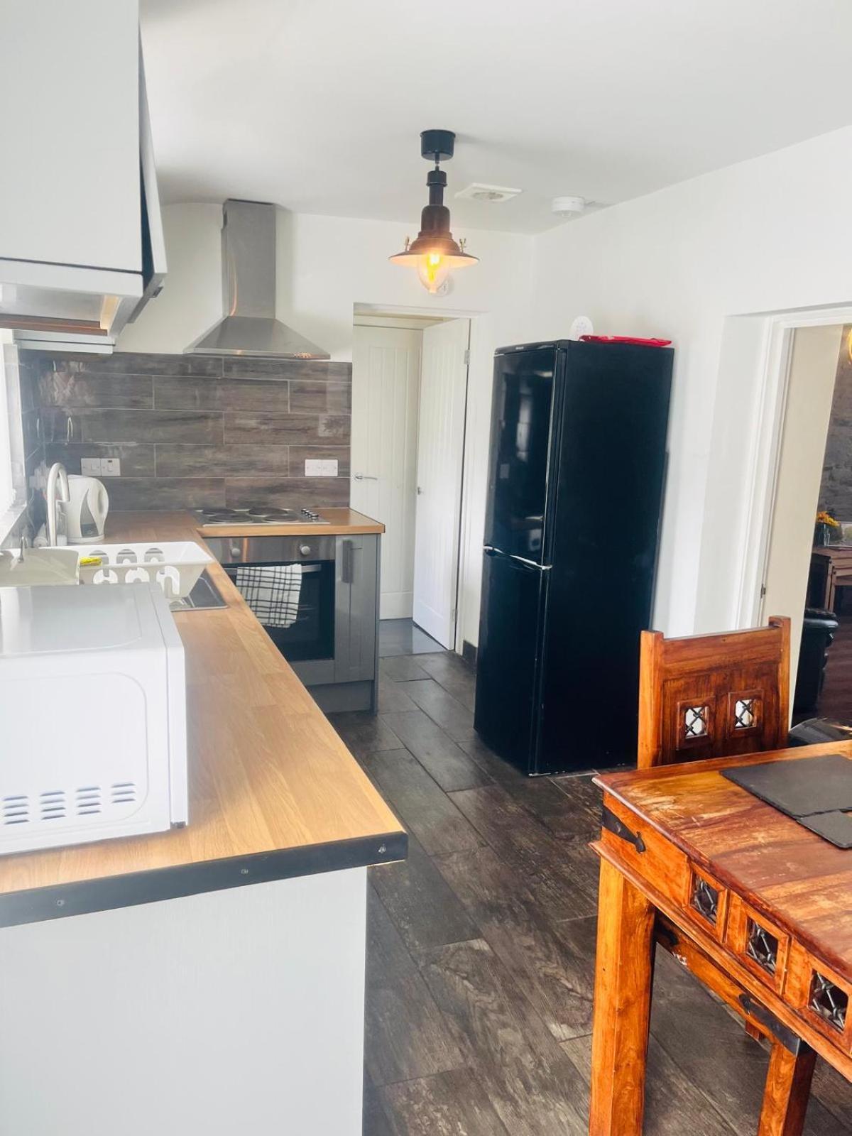 דירות מרת'יר טידפיל Rj S House מראה חיצוני תמונה